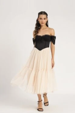 Emerie Corset Top In Black 11 Emerie Corset Top In Black -Laceand Beads EmerieCorsetTopinBlack 3